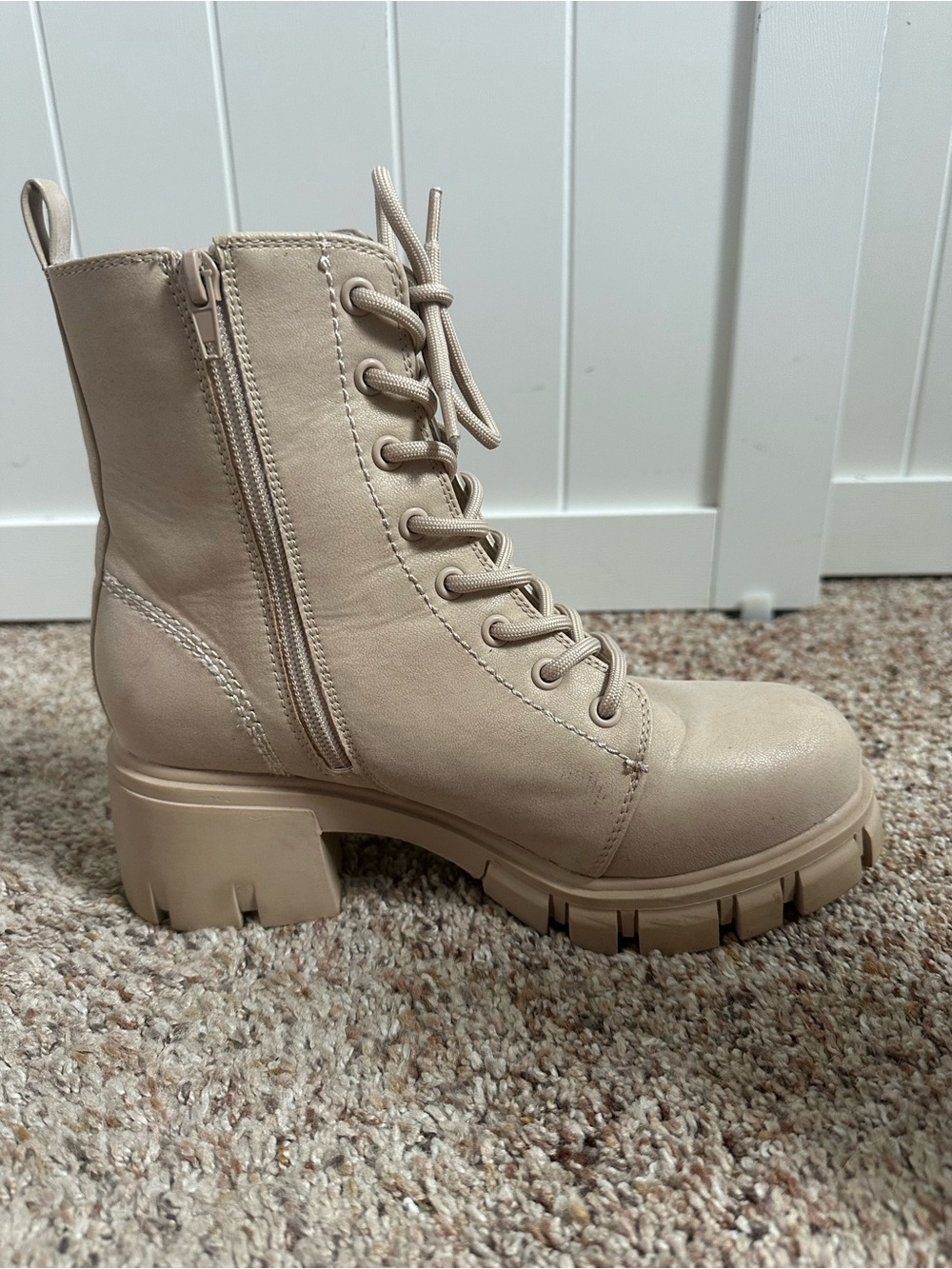 MIA Women’s Size 7 Taupe Lace Up Chunky Lug Sole Combat Boots - Picture 4 of 8
